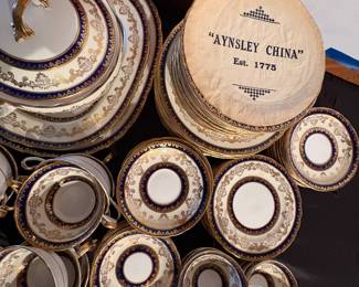 Aynsley Bone China Set  88 pieces