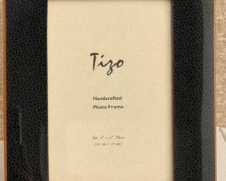 Tizo wide wood frame