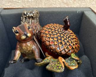 Jay Strongwater squirel clock