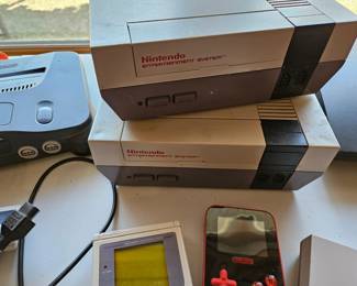 Nintendo NES games system