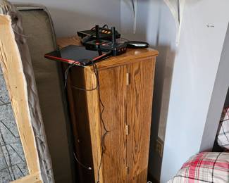 Storage cabinet