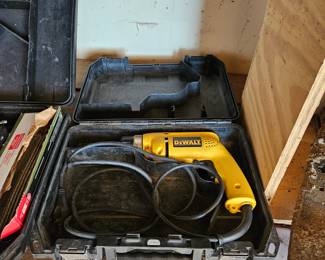 Dewalt