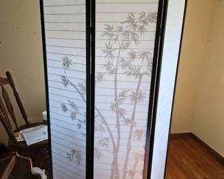 Room divider