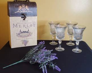 Ornate Water Wine Gold Rimmed Goblets