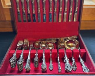 Oneida Silverware Set 2 stainless 