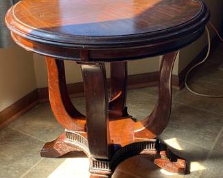 Classic Wooden Round Side Table 