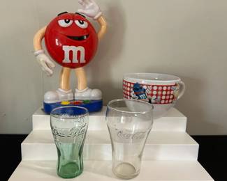 Americas Classics M  Ms  CocaCola