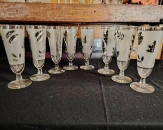 Frosted Silver Leaf Pilsner Glasses 