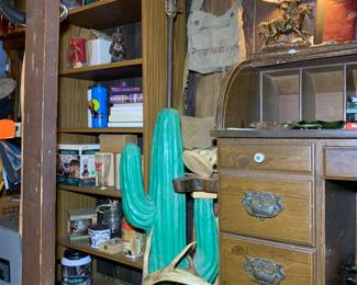 Large antler set, cactus floor lamp with side table / shelf