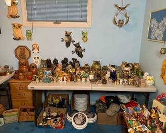 Underneath - Danbury Mint - Baby Owls Collection Plates, Vintage hats, and Avon perfume bottles