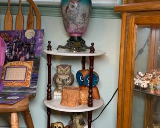 Owl lamp and figurines