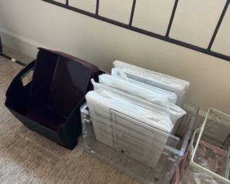 Baskets/Bins
