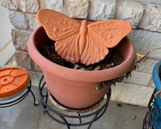 Butterfly pot