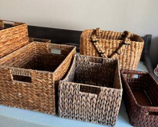 Baskets/Bins
