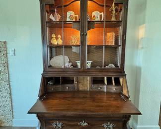 Henredon secretary desk hutch