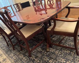 Table and 8 chairs, 2 leaves