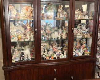 Gorgeous China cabinet 