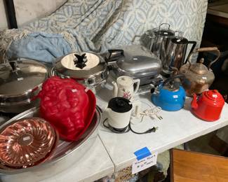 VINTAGE COOKWARE