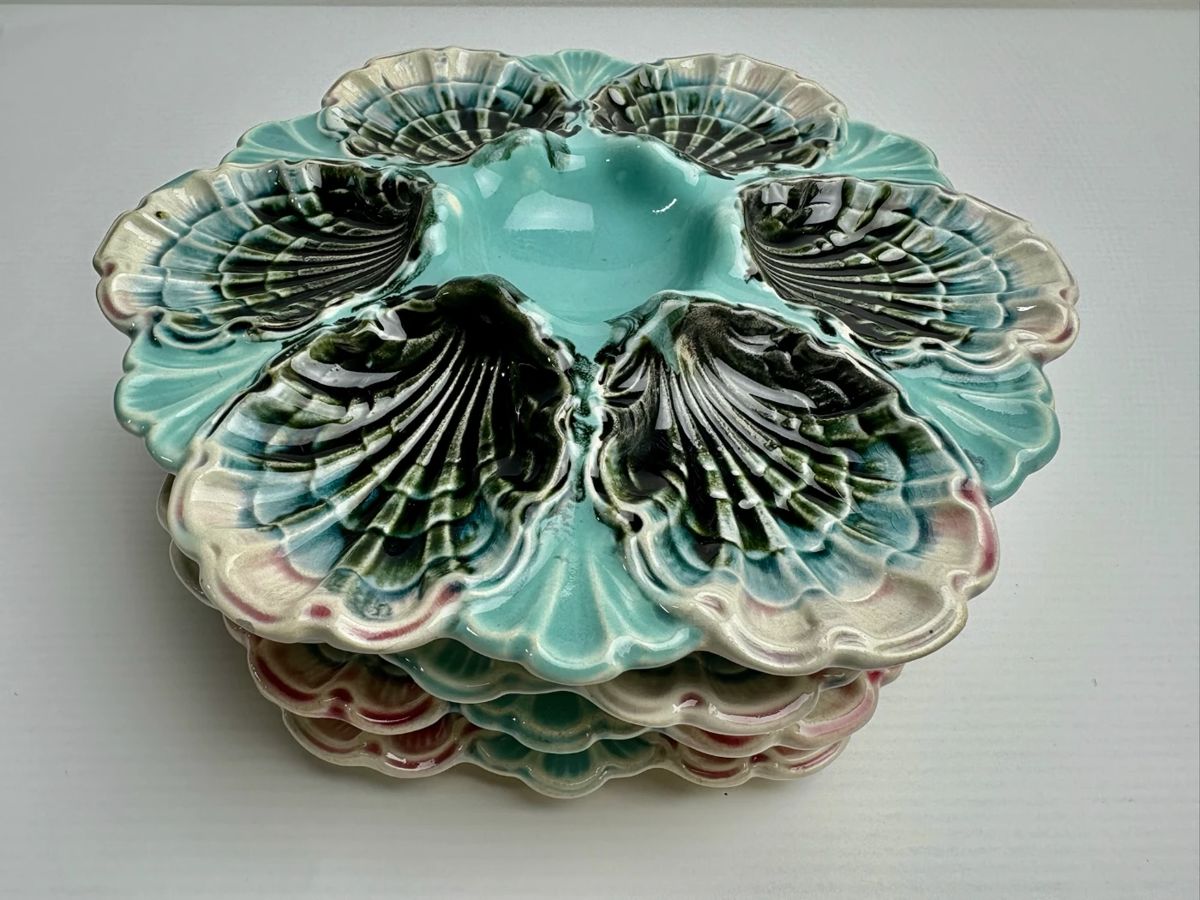 Fives-Lille French Majolica Turquoise Scallop Shell Six Well