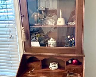 Vintage Desk & Display