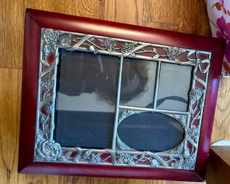 Box with Frames