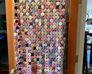 1940’s yoyo quilt