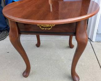 Round Side Table