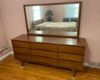 Vintage Mid-Century Modern 9 Drawer Walnut Lowboy Dresser W/ Mirror By Stanley