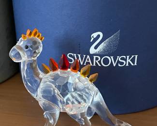 LARGE SWAROVSKI COLLECTION OF 185 FIGURINES! (SOME W/ BOXES)