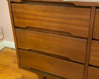 Vintage Mid-Century Modern 9 Drawer Walnut Lowboy Dresser W/ Mirror By Stanley