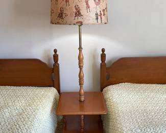 Vintage Country Wooden Table W/ Built In Lamp & Colonial Shade