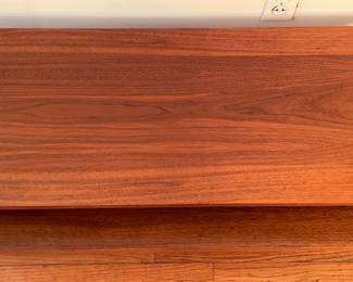 BEAUTIFUL Mid-Century Modern 2 Tier Coffee Table W/ Brass Capped Legs