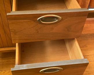 FABULOUS 1960s Mid-Century Modern Mainline For Hooker Furniture Floating Walnut Wood Executive Desk W/ ORIGINAL Upholstered Chair