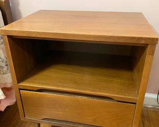 Vintage Mid-Century Modern 1 Drawer Walnut Nightstand By Stanley (2 Available)