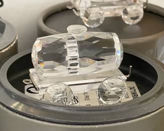 LARGE SWAROVSKI COLLECTION OF 185 FIGURINES! (SOME W/ BOXES)