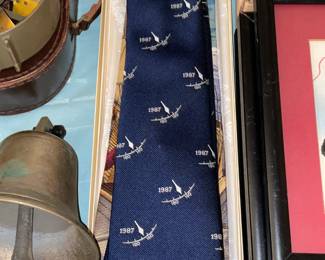 Vintage Men's Sailing Motif Tie