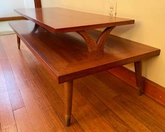 BEAUTIFUL Mid-Century Modern 2 Tier Coffee Table W/ Brass Capped Legs
