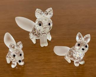 LARGE SWAROVSKI COLLECTION OF 185 FIGURINES! (SOME W/ BOXES)