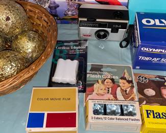 Vintage Cameras & Accessories (Flash Cubes, Etc.)