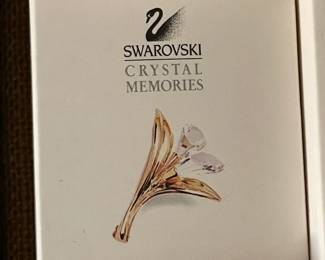 LARGE SWAROVSKI COLLECTION OF 185 FIGURINES! (SOME W/ BOXES)