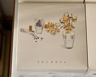 LARGE SWAROVSKI COLLECTION OF 185 FIGURINES! (SOME W/ BOXES)