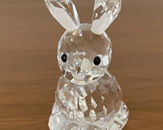 LARGE SWAROVSKI COLLECTION OF 185 FIGURINES! (SOME W/ BOXES)