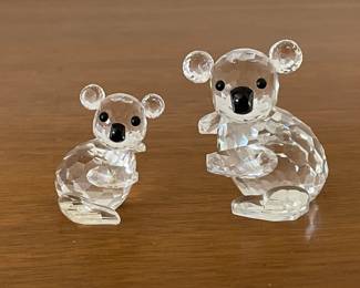 LARGE SWAROVSKI COLLECTION OF 185 FIGURINES! (SOME W/ BOXES)