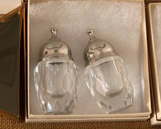 LARGE SWAROVSKI COLLECTION OF 185 FIGURINES! (SOME W/ BOXES)