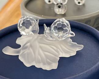 LARGE SWAROVSKI COLLECTION OF 185 FIGURINES! (SOME W/ BOXES)