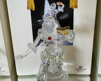 LARGE SWAROVSKI COLLECTION OF 185 FIGURINES! (SOME W/ BOXES)