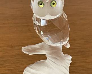 LARGE SWAROVSKI COLLECTION OF 185 FIGURINES! (SOME W/ BOXES)