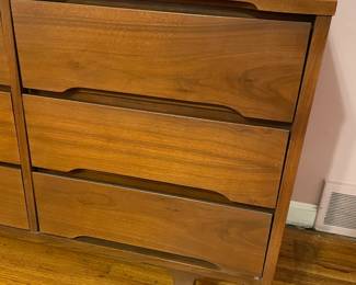 Vintage Mid-Century Modern 9 Drawer Walnut Lowboy Dresser W/ Mirror By Stanley