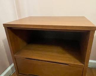 Vintage Mid-Century Modern 1 Drawer Walnut Nightstand By Stanley (2 Available)