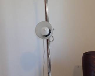 FLOOR LAMP SILVER